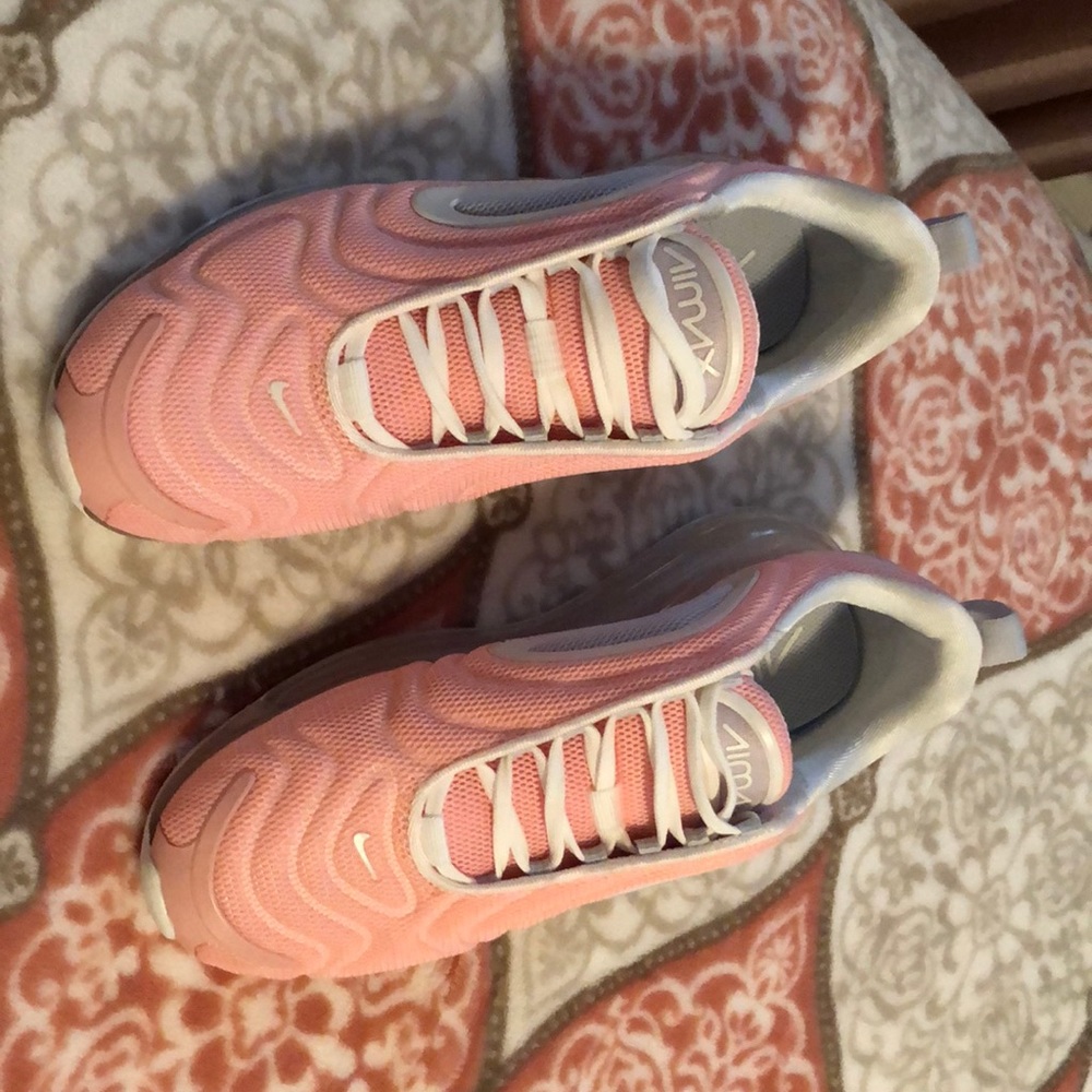 Nike air max’s 720